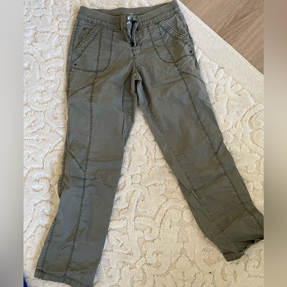 Natural Reflections Pants for Ladies! Size 4 
Great outdoor pant!